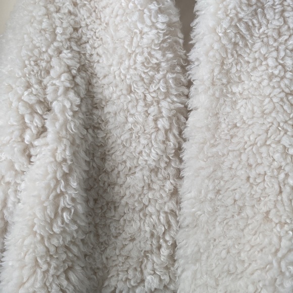 Zara fluffy jacket with pockets, used once - Picture 4 of 4